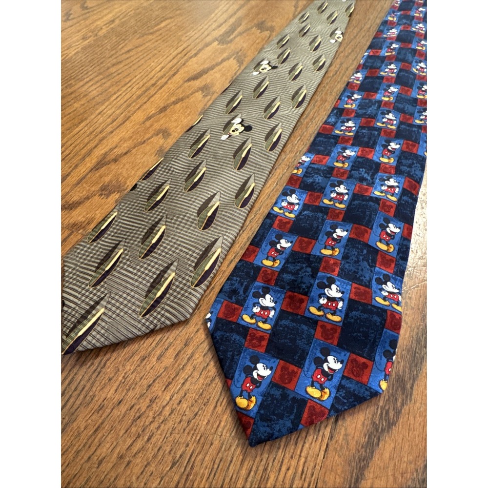 Set Of 2 100% Silk Vintage‎ 90s Disney Store Micky Mouse Neck Ties